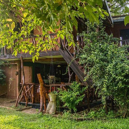 Anushka Nera Nature House Сигирия Стая снимка