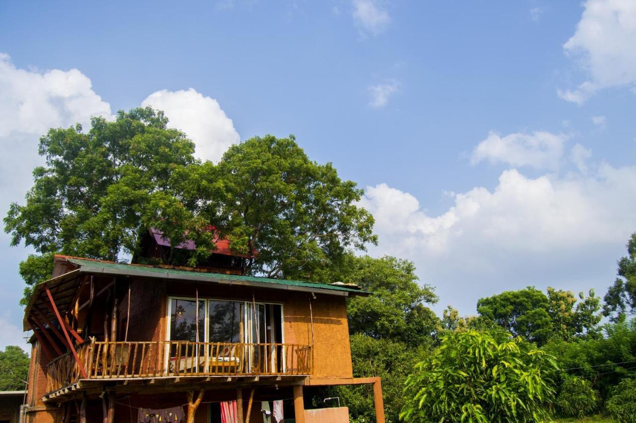 Anushka Nera Nature House Сигирия Стая снимка