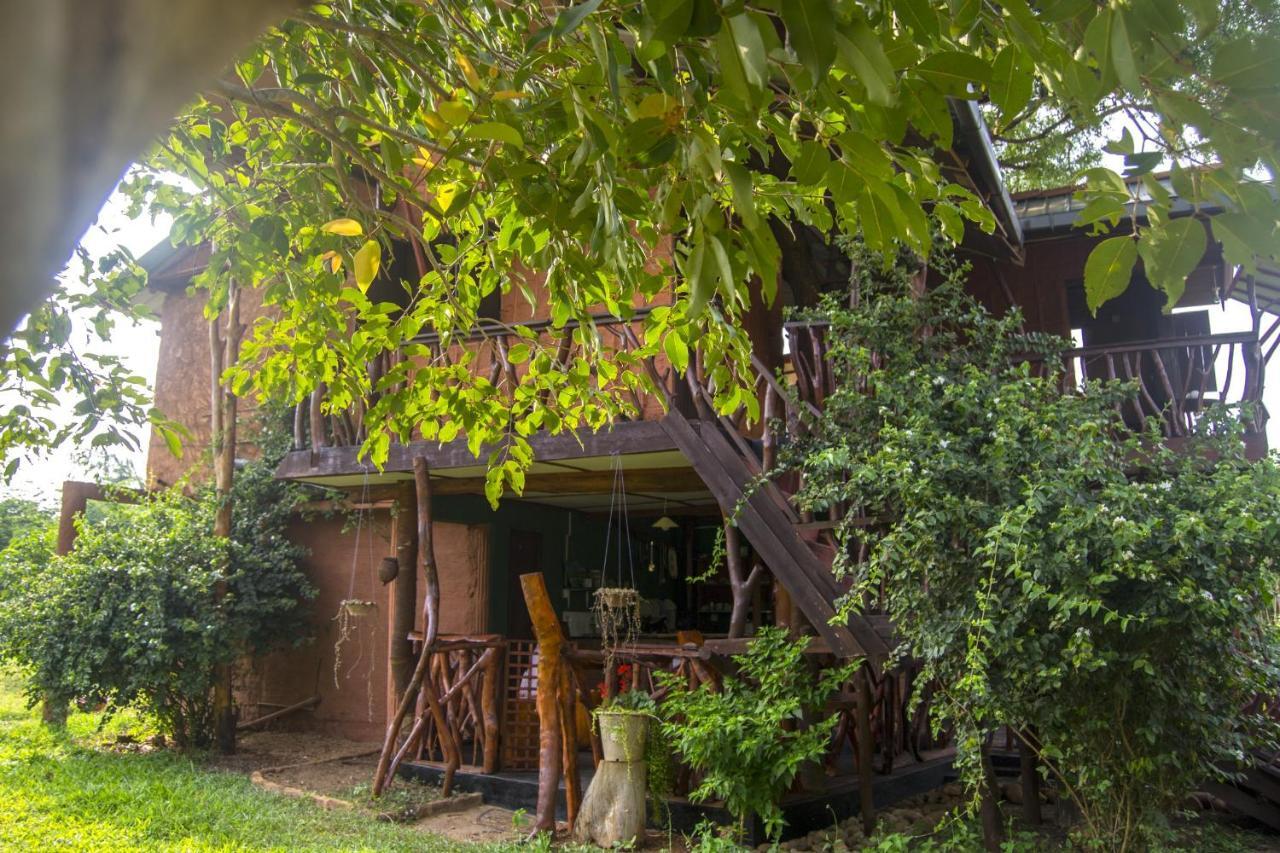 Anushka Nera Nature House Сигирия Стая снимка