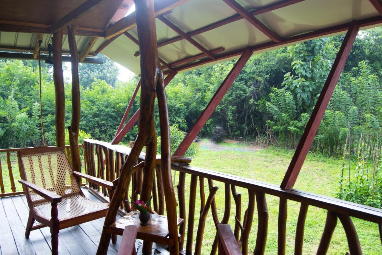 Anushka Nera Nature House Сигирия Стая снимка