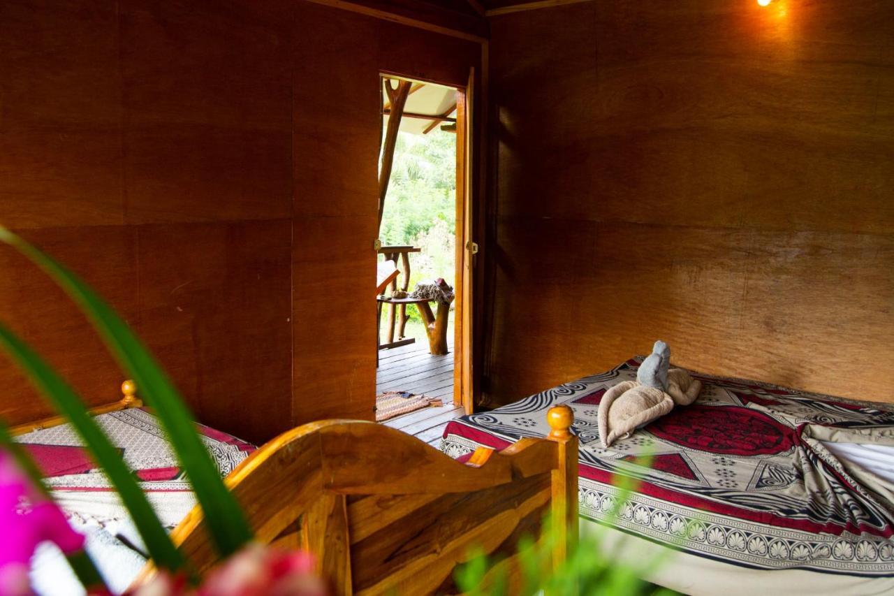 Anushka Nera Nature House Сигирия Стая снимка